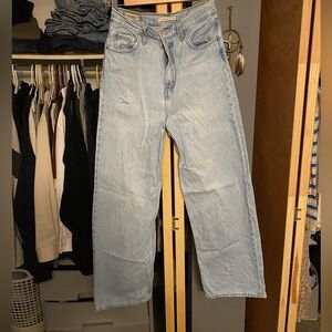 Baggy Levi’s jeans